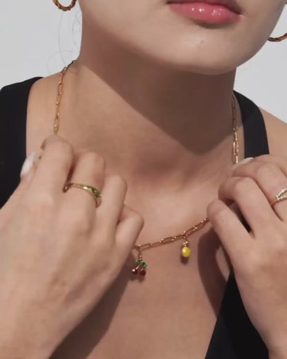 Collier en acier inoxydable Fruits Gourmands – La fraîcheur et la couleur à porter